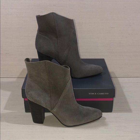 Vince Camuto Creestal Booties - NEW IN BOX - Picture 6 of 8
